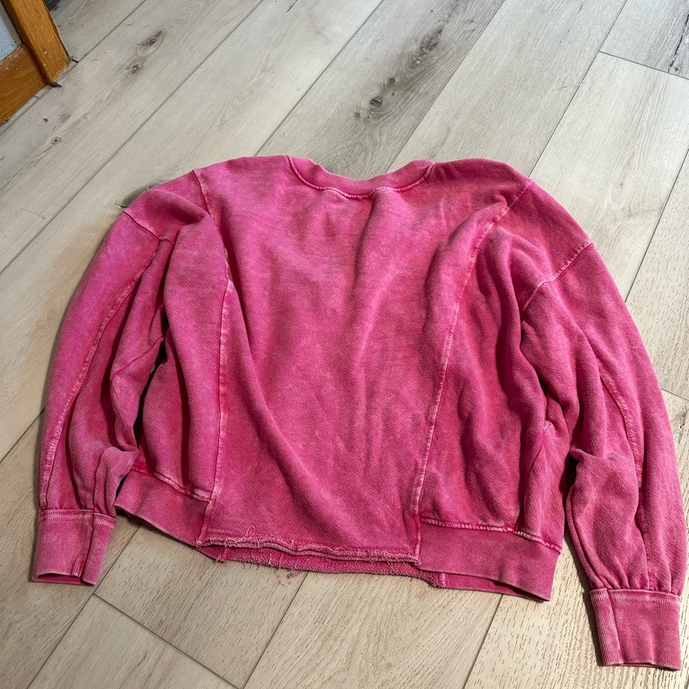 Pink bucket list crew neck